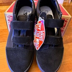 VANS Old Skool Velcro youth size 4 black suede/canvas